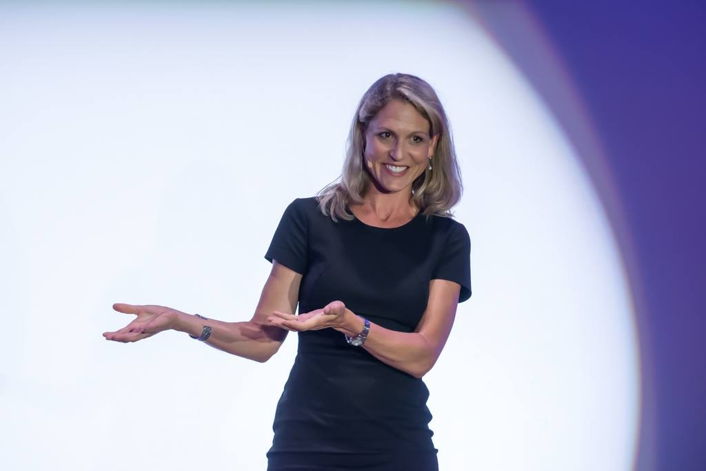 Lisa Belisle speaking on stage